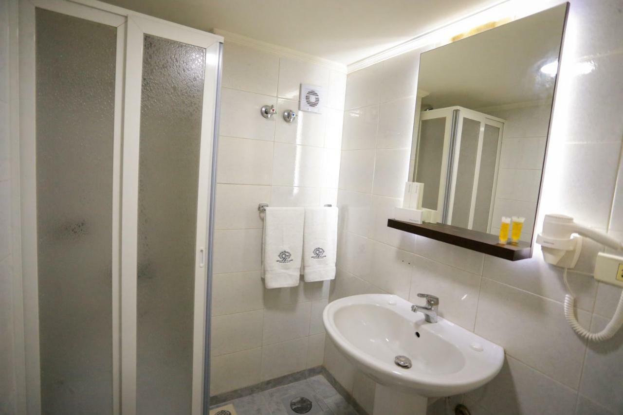 Nine Seven Hotel Adma wa Dafneh Bagian luar foto